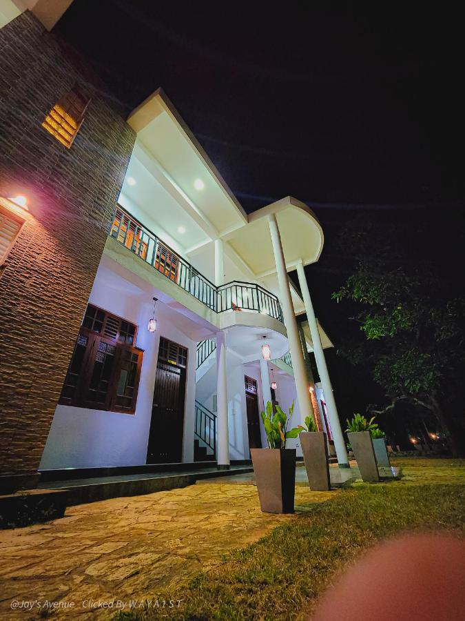Jay'S Avenue Hotel Udawalawe Esterno foto