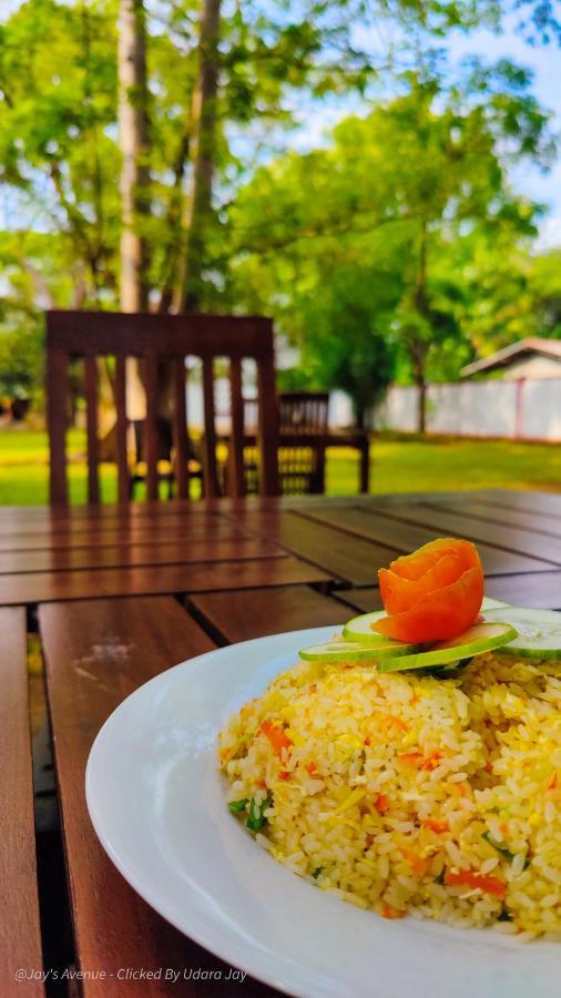 Jay'S Avenue Hotel Udawalawe Esterno foto