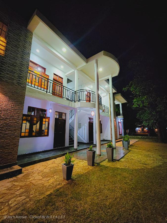 Jay'S Avenue Hotel Udawalawe Esterno foto