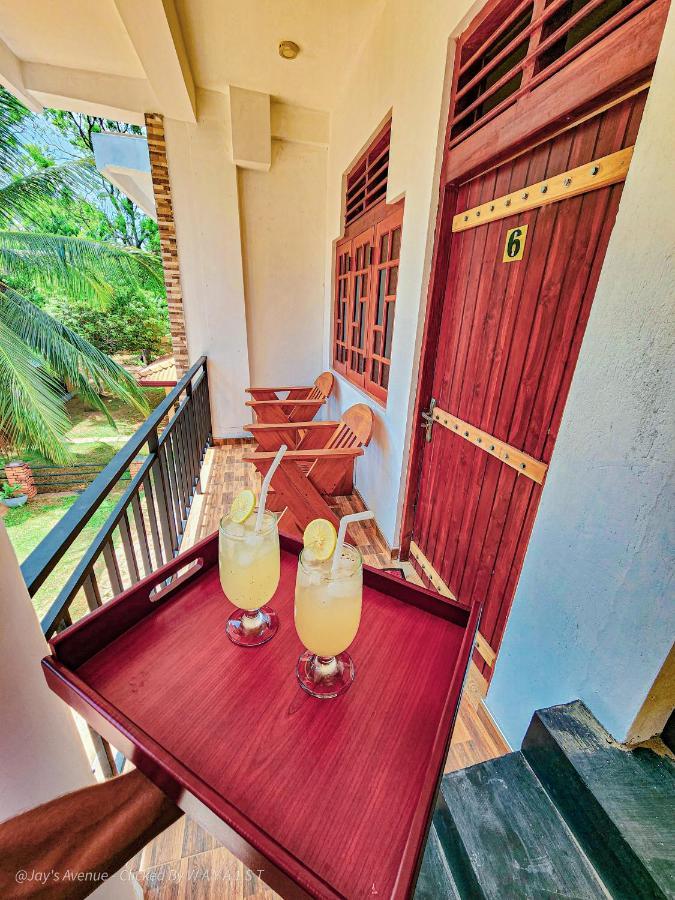 Jay'S Avenue Hotel Udawalawe Esterno foto