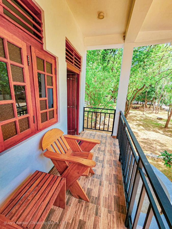 Jay'S Avenue Hotel Udawalawe Esterno foto